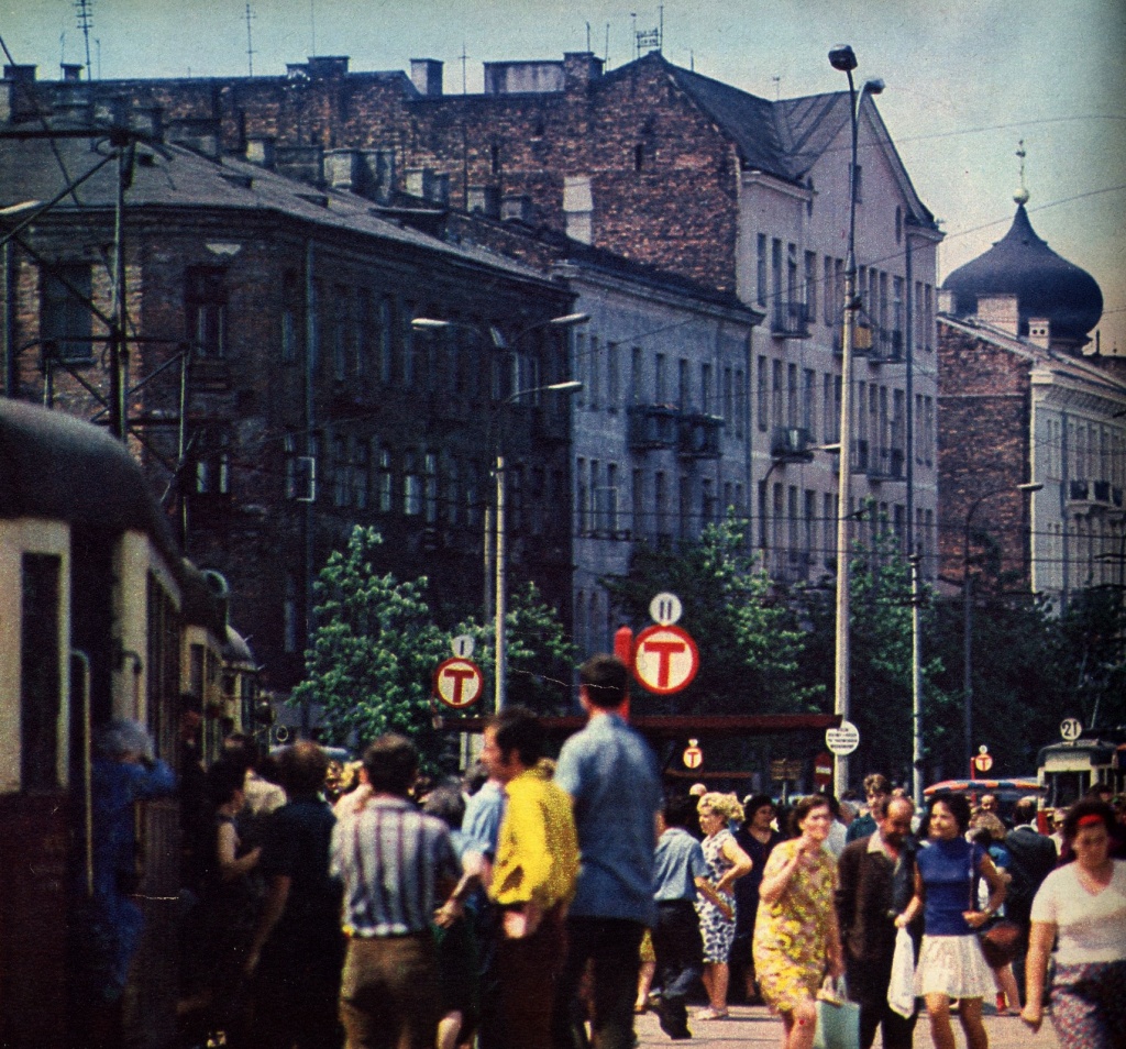 WagonK
Na Pradze wagony wolnobieżne jeździły do 1975 roku.
Słowa kluczowe: WagonK 21 Targowa 1970