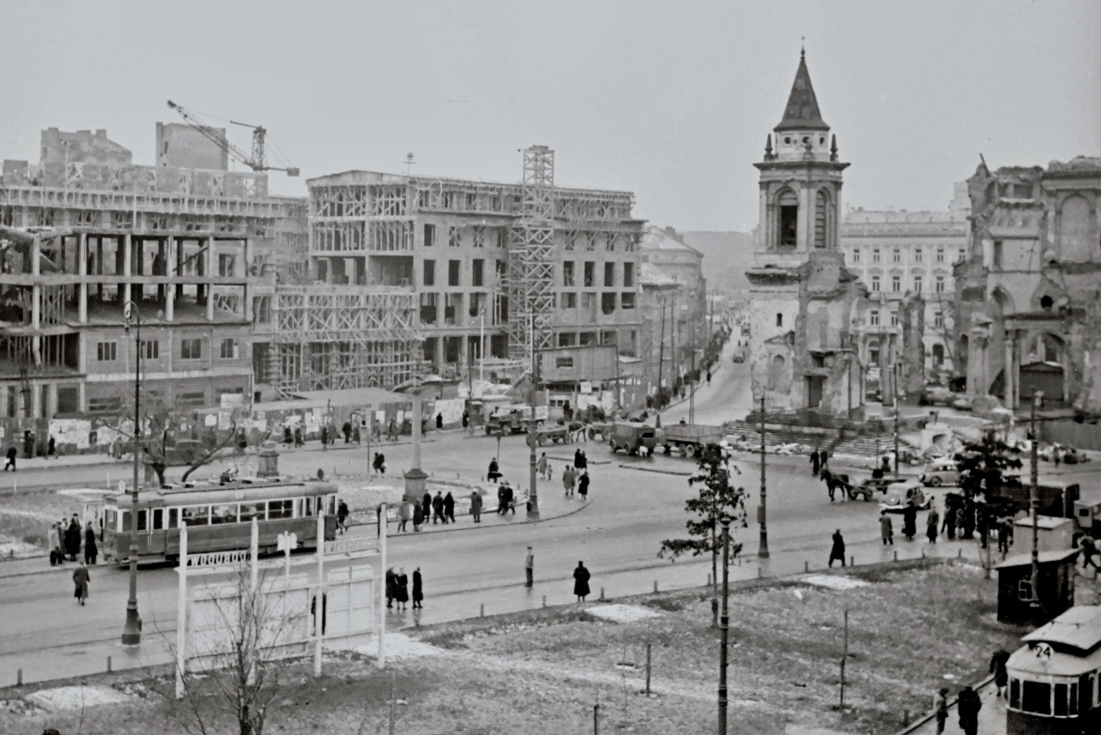 403
Zdjęcie jest własnością NAC.
Wszelkie prawa zastrzeżone.

Słowa kluczowe: WagonK 403 9 PlacTrzechKrzyży 1947