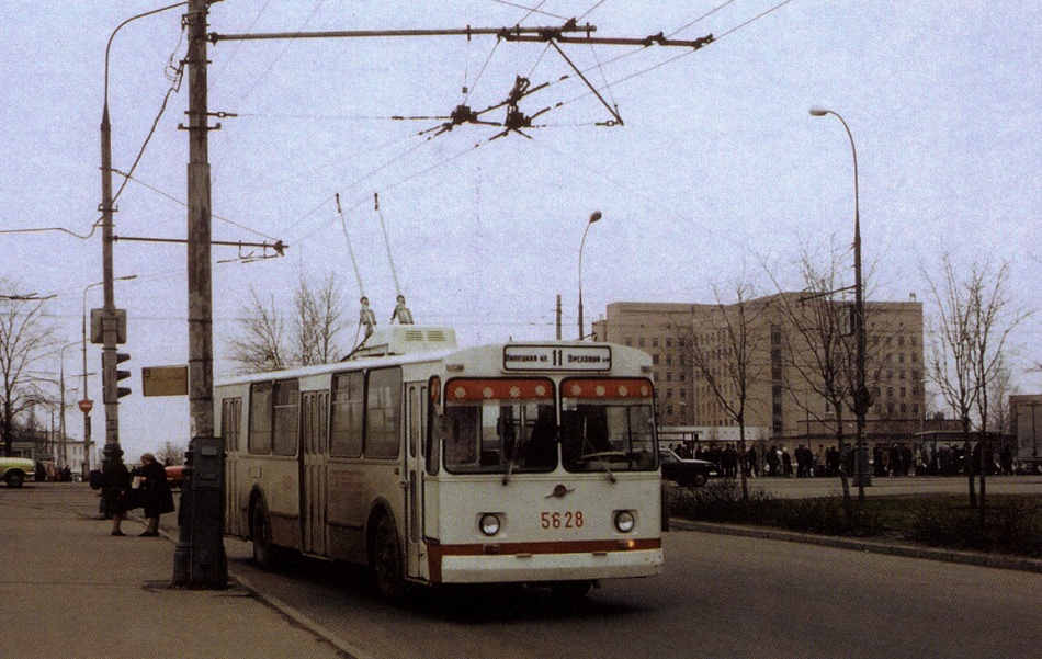 5628
Ziutek na trasie.
Słowa kluczowe: ZIU5 5628 11 Moskwa 1970