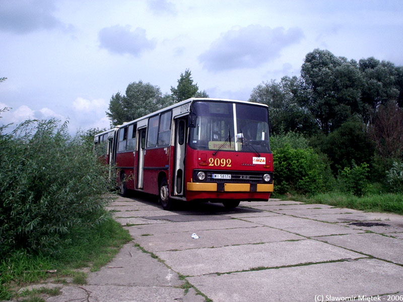 2092
Dojazd do dawnego mostu tymczasowego koło Góry Kalwarii
Słowa kluczowe: IK280 2092 Ostrówek KMKM 2006