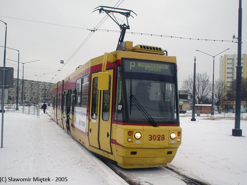 3028
Ówczesny mokotowski tramwaj na kursującej linii P (PIASKI - Powstańców Śląskich - NOWE BEMOWO) mającą promować nową trasę tramwajową. No i żeby przez miesiąc jednak po niej już jeździł tramwaj...
Słowa kluczowe: 116N 3028 1 Piaski 2005