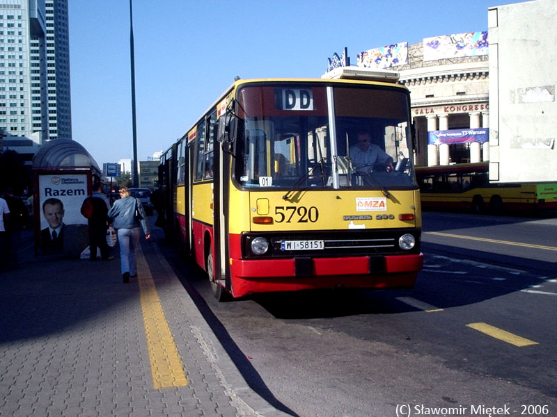 5720
Linia uruchomiona w związku z koncertem zespołu Duran Duran na Wyścigach. Jako ciekawostka, przystanek na jezdni w kierunku północnym, za czasów gdy budowano Złote Tarasy.

Słowa kluczowe: IK280 5720 DD EmiliiPlater 2006