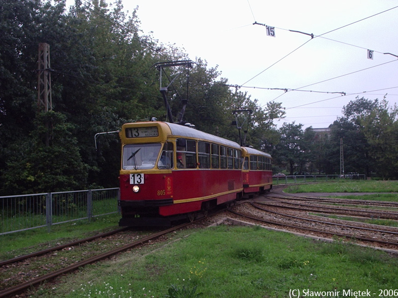 805+638
Pętla HUTA, czyli jak 6 lat temu wyglądała obecna pętla Metro Młociny

Linii już nie ma, tychże wagonów też, miejsca w tym kształcie też.
Słowa kluczowe: 13N 805+638 13 Huta 2006