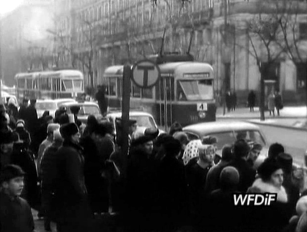 Marsza??kowska x pl Zbawiciela
Polska Kronika Filmowa nr 03b/1967

Słowa kluczowe: 13N 4 Marszałkowska