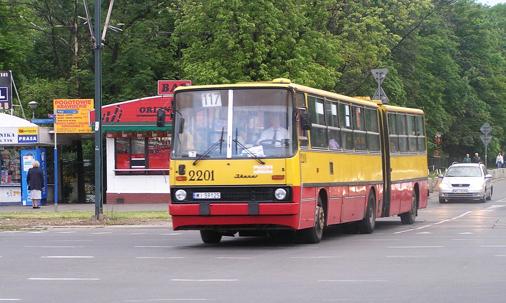 2201
Jeszcze z Wilanowa na Gocław przez Mokotów i Śródmieście.
Słowa kluczowe: IK280 2201 117 alejaLotników