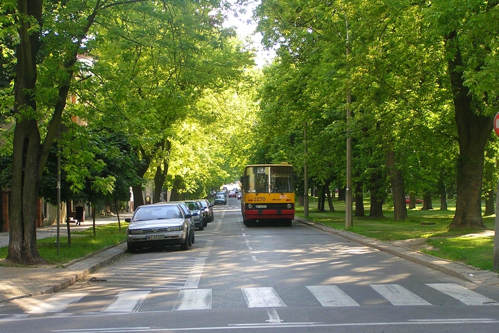 2270
Tylko Beatlesów brakuje... ;)



PS. OK, Michał, możesz już banować ;)
Słowa kluczowe: IK280 2270 122 alejaWojskaPolskiego