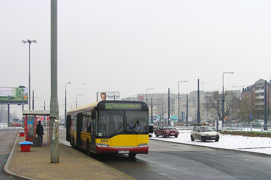 A043
507 jeszcze na Bemowie (w sumie patrząc pod kątem historycznym to linia ta przesunęła się całkowicie z zachodu na wschód).
Słowa kluczowe: U15 A043 507 NoweBemowo 2005