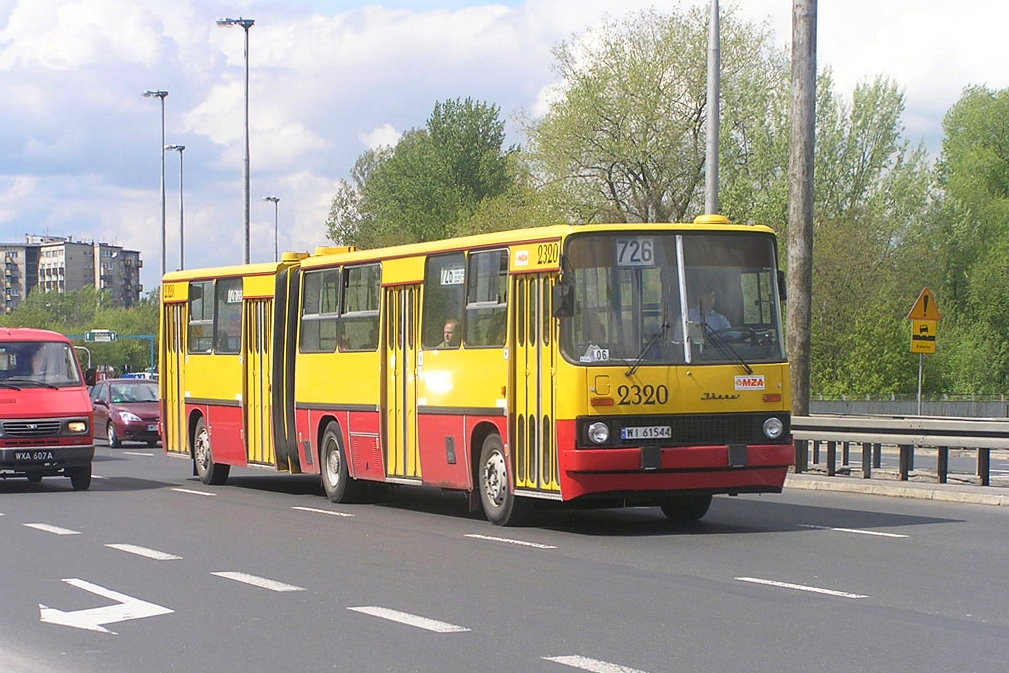 2320
Tej linii też już nie ma, a do Sierakowa zagląda 708 w różnych konfiguracjach trasowych (wtedy też zaglądało, ale tylko rano i wieczorem).
Słowa kluczowe: IK280 2320 726 Słowackiego