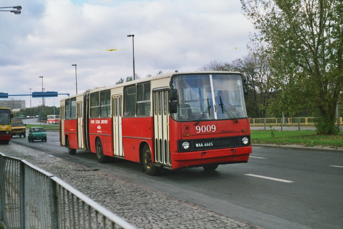 9009
9009 na nauce jazdy jeszcze bez białego dołu.

Foto: P.B. Jezierski
