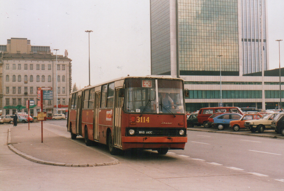 3114
Ikarus 280, produkcja 1985, NG 1990, Odbudowa 1997, Kasacja 07.2004
Foto: P.B. Jezierski
Słowa kluczowe: IK280 3114 E-3 DworzecCentralny 1996