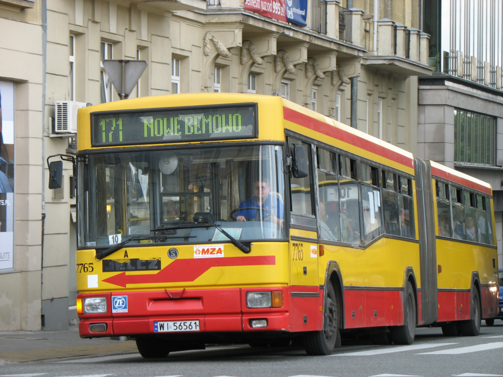 7765
Jeden z ostatnich Jelczy M181M z pierwszej dostawy w 1997 roku
Foto: P.B. Jezierski
Słowa kluczowe: M181M 7765 171 Książęca 2006