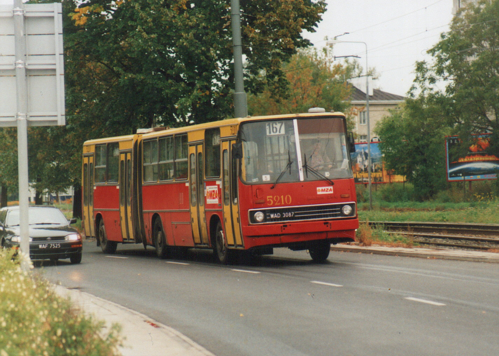 5210
Ikarus 280, produkcja 1992, NG 2001
Foto: P.B. Jezierski
Słowa kluczowe: IK280 5210 167 Puławska 1998