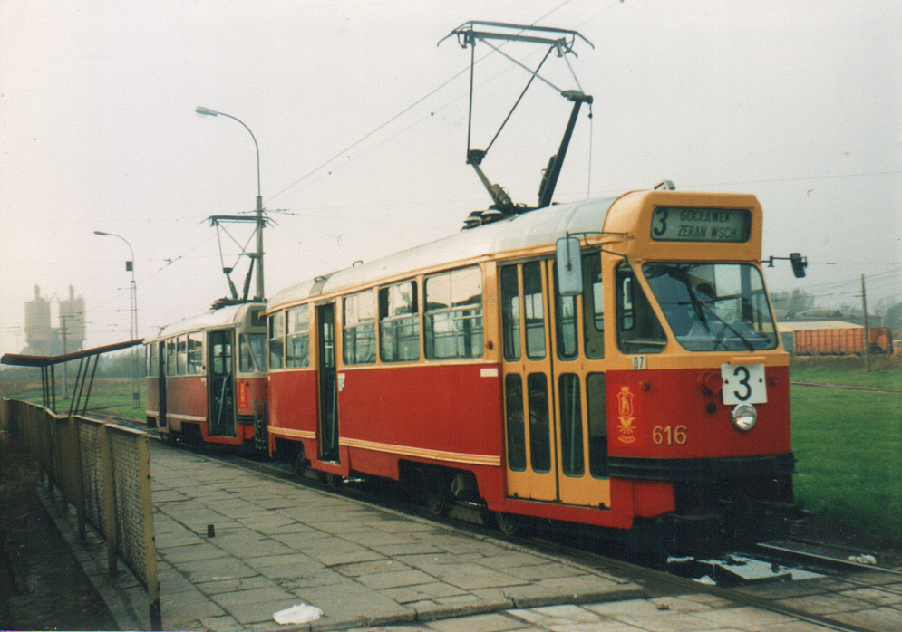 616+609
Żoliborskie zasilenia na linii 3 przed 1 listopada 1995
Foto: P.B. Jezierski
Słowa kluczowe: 13N 616+609 3 ŻerańWschodni 1995