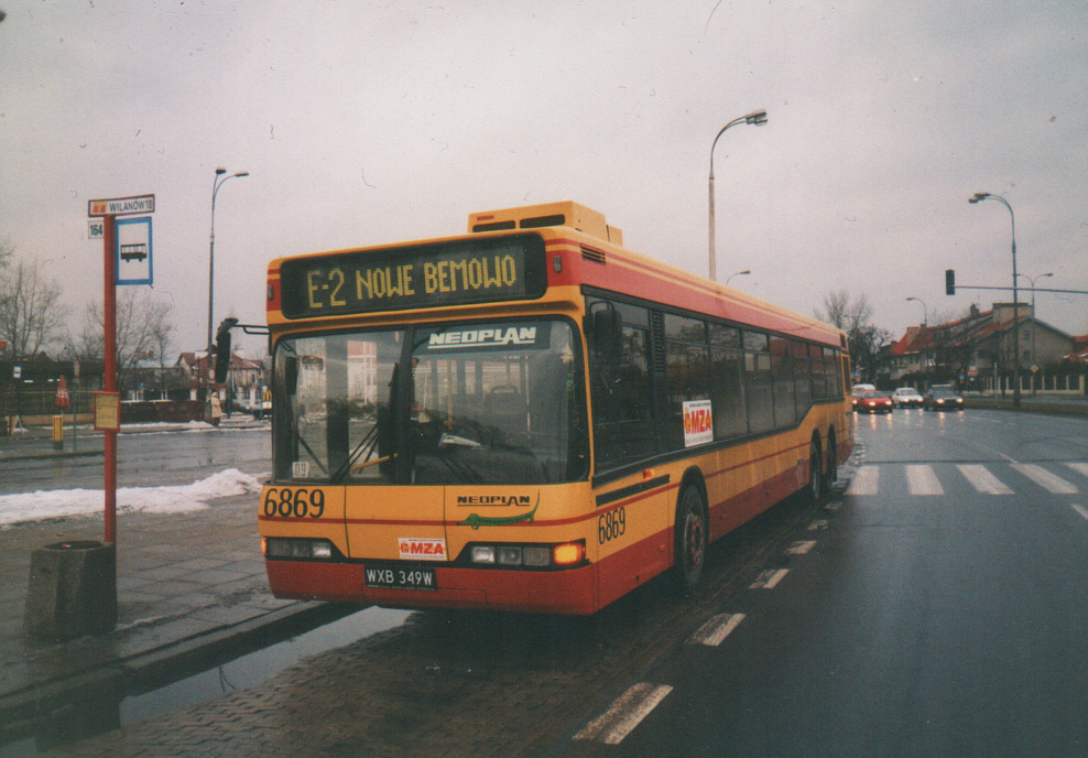 6869
Nowiutki Neoplan N4020 w Wilanowie.
Foto: P.B. Jezierski
