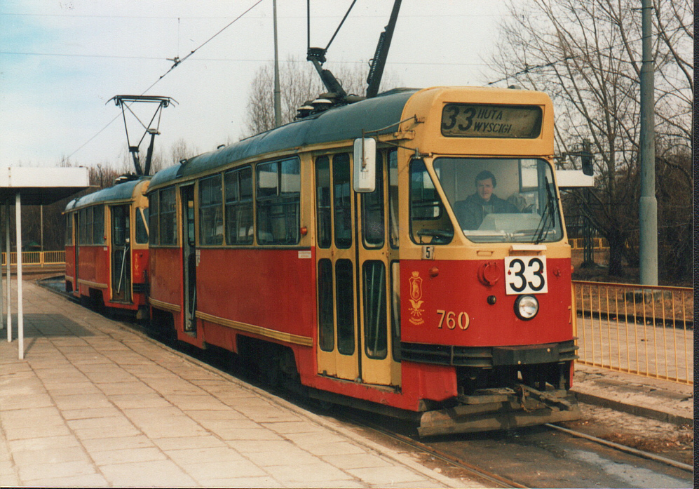 760+765
Stara pętla Huta
Foto: P.B. Jezierski
Słowa kluczowe: 13N 760+765 33 Huta 1996