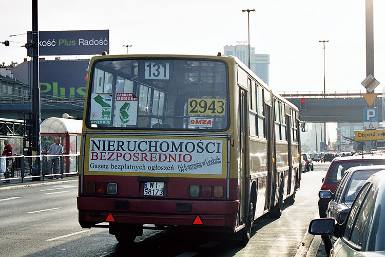 2943
Zdjęcie bez szału, ale autobusu już dawno nie ma, tak jak i jego zajezdni...
Słowa kluczowe: IK280 2943 131 AlejeJerozolimskie