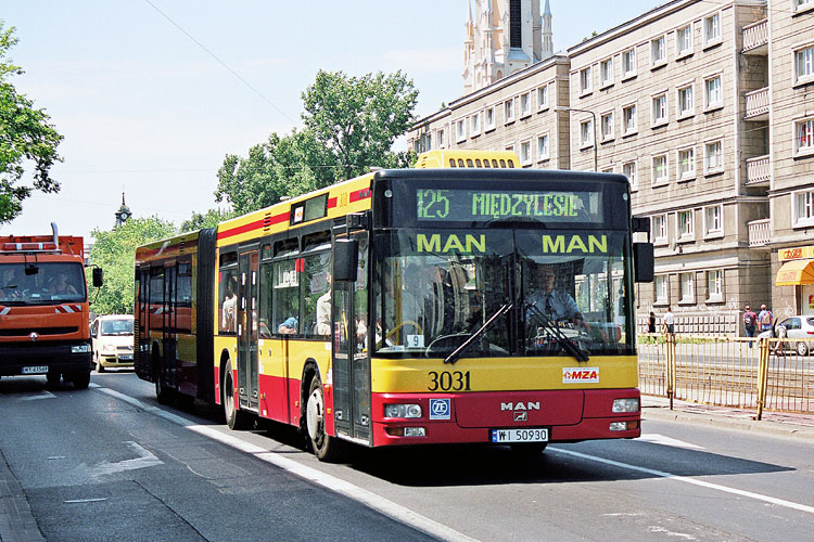 3031
Wtedy praktycznie nowy tabor budzący podziw, a dziś trafia złom.
Słowa kluczowe: NG313 R10 125 Solidarności 2005