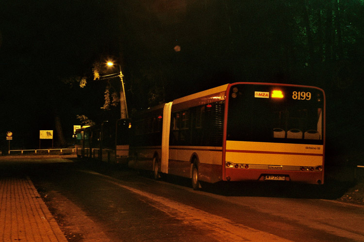 8199
Kumulacja lotto - 3 autobusy w Powsinie.
Słowa kluczowe: SU18 8199 519 Powsin