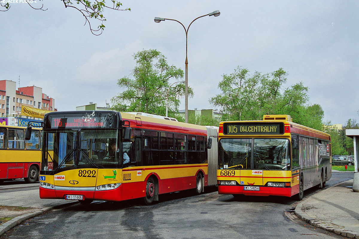 8222
Supernowoczesny, roczny Urbino 18, i rewolucyjny w swoim czasie, niskopodłogowy Neoplan N4020. Szkoda, że Neoplan Polska nie postawił na typowe przegubowce - N4021. Takie 18-metrowe niskopodłogowce na pewno lepiej by się sprawdziły w stolicy. 
Słowa kluczowe: SU18 8222 116 Chomiczówka