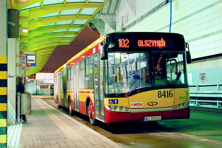 8416
Nowy autobus na nowej pętli pod Dworcem Centralnym.
Słowa kluczowe: SU15 8416 102 DworzecCentralny