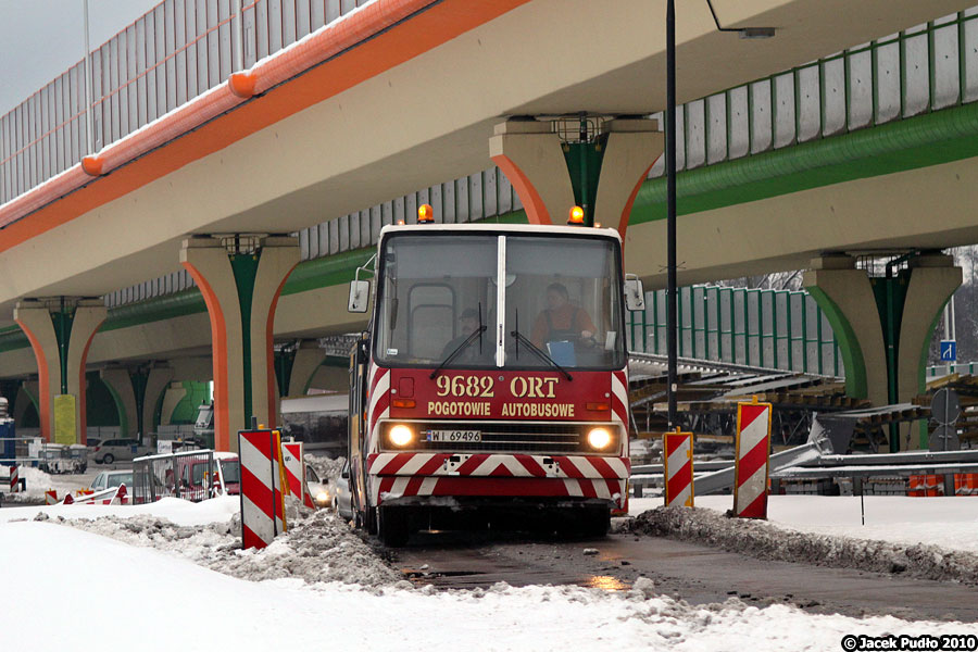 9682
Ikarus pogotowie w akcji w 2010 roku. 
Słowa kluczowe: IK280 9682