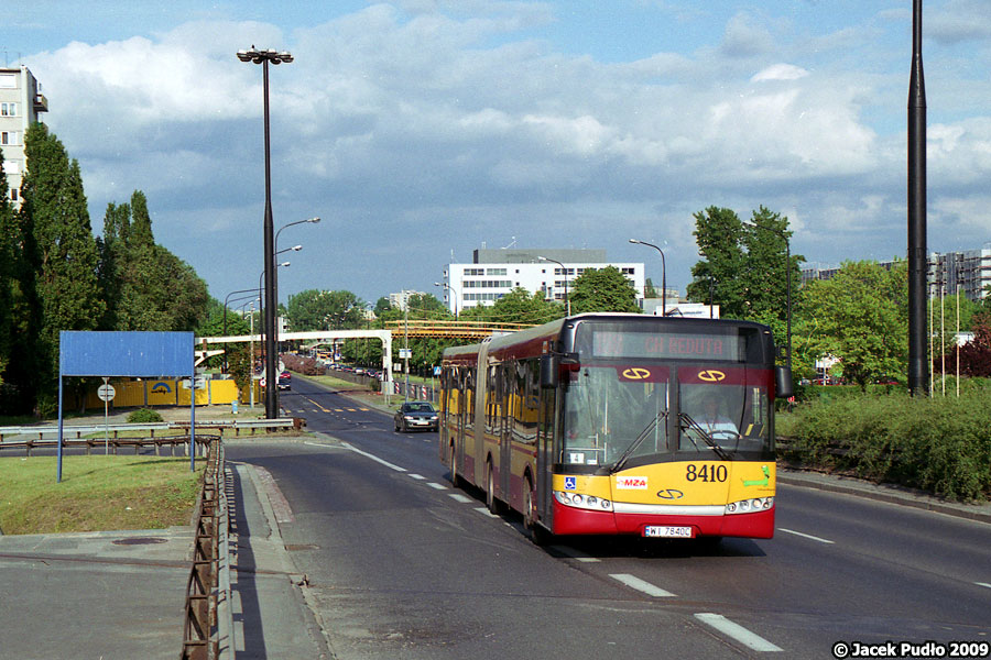 8410
Miejsce niby podobne jak teraz, ale jednak sporo się zmieniło - parking w tle zabudowany, wiadukt zrekonstruowany.
Słowa kluczowe: SU18 8410 158 Ostrobramska