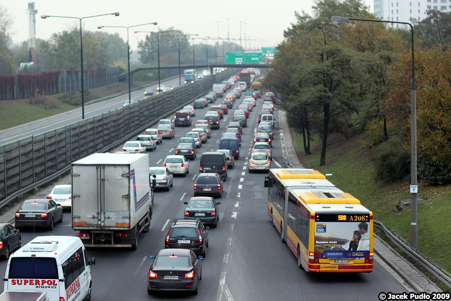 A206
Trasa przez remontem. Cecha wspólna wtedy i dziś - wielki korek.
Słowa kluczowe: LionsCityG A206 508