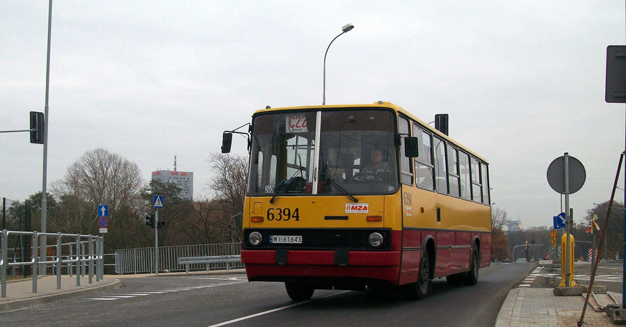 6394
Warszawa, ul. Powązkowska. Wóz został zezłomowany w czerwcu 2012, po 18 latach służenia warszawskim pasażerom. 
Słowa kluczowe: IK260 6394 C22 Powązkowska WS2009