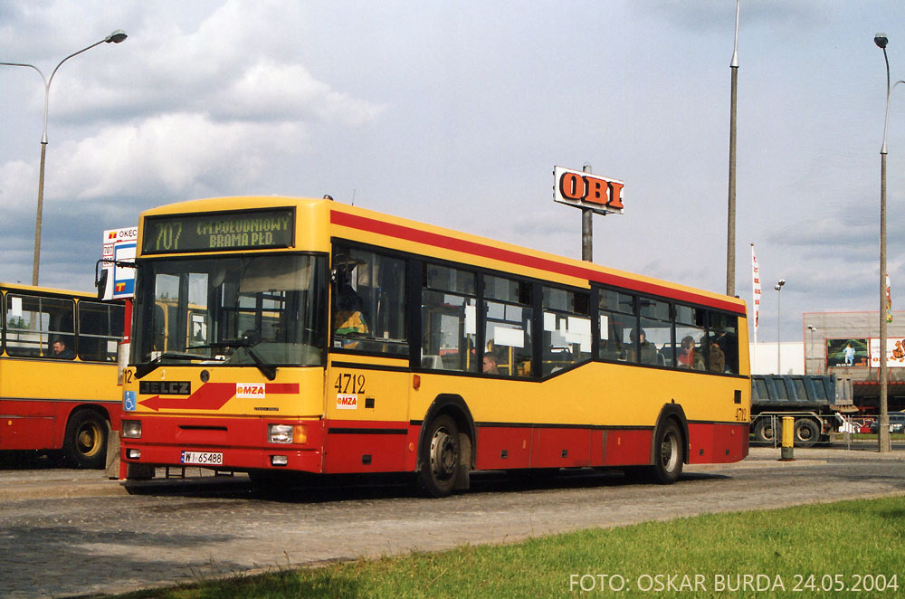 4712
Słowa kluczowe: M121M 4712 707 Okęcie