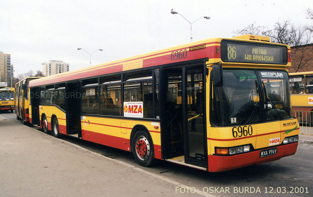 6960
Słowa kluczowe: N4020td 6960 186 MetroWilanowska