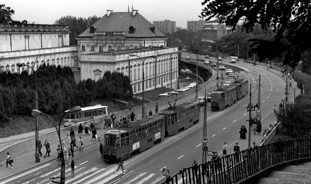 1304
fot. Pavel Kashvin skład 1304+1303

Konstal 105Na / 1990
Słowa kluczowe: 1304 26