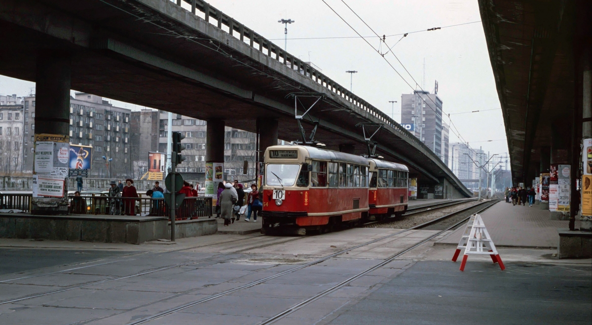 354
Skład 354+555. fot. Adrian Nicholls
Słowa kluczowe: 354 10