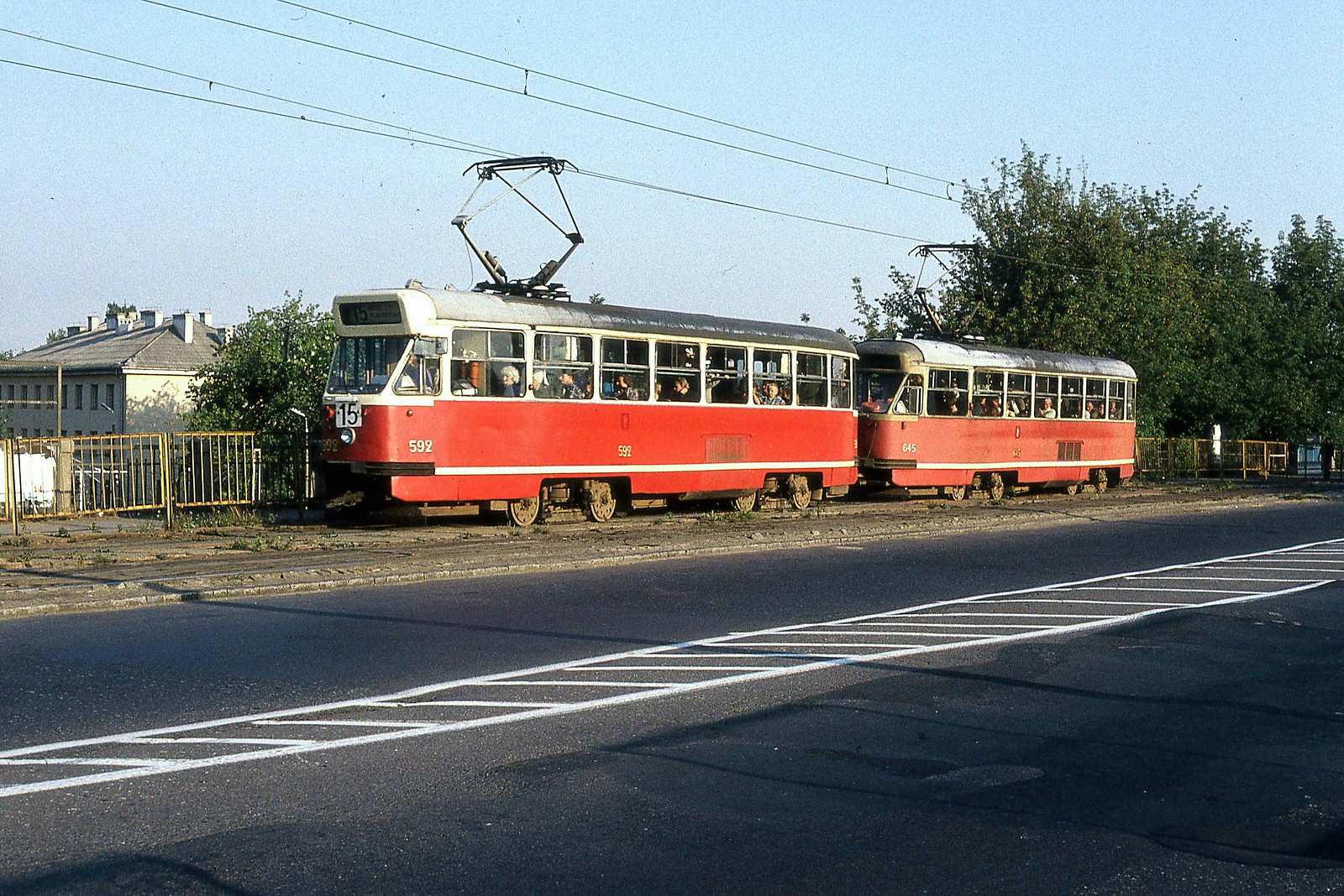 592
Skład 592+645. Z zajezdnią to strzelam. fot. Geoff Stainthorpe
Słowa kluczowe: 592 645 15