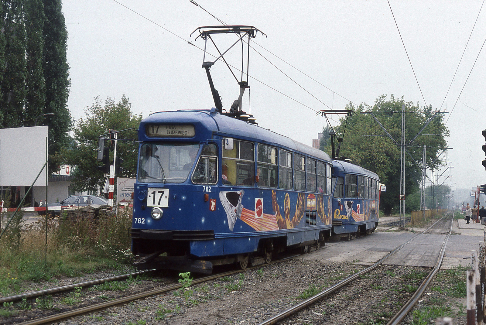 762
Skład 762+642. Z zajezdnią to strzelam. fot. Geoff Stainthorpe
Słowa kluczowe: 762 642 17