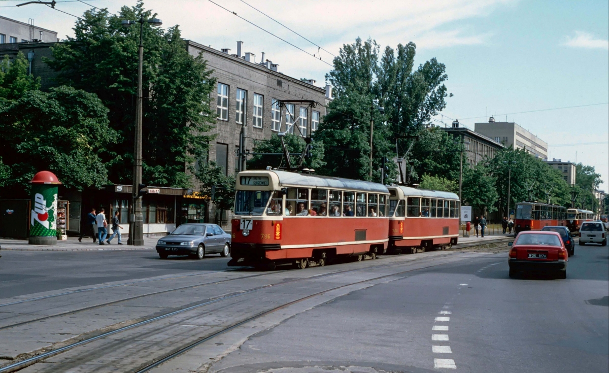 796
Skład 796+768. fot. Adrian Nicholls. Zgoda jest.
Słowa kluczowe: 796