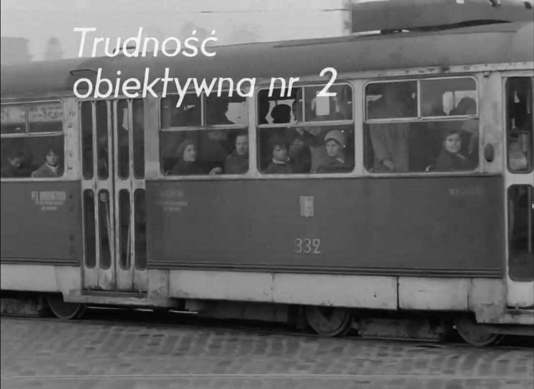 332
Kadr z filmu "Trudności bardzo obiektywne".
Słowa kluczowe: 13N 332