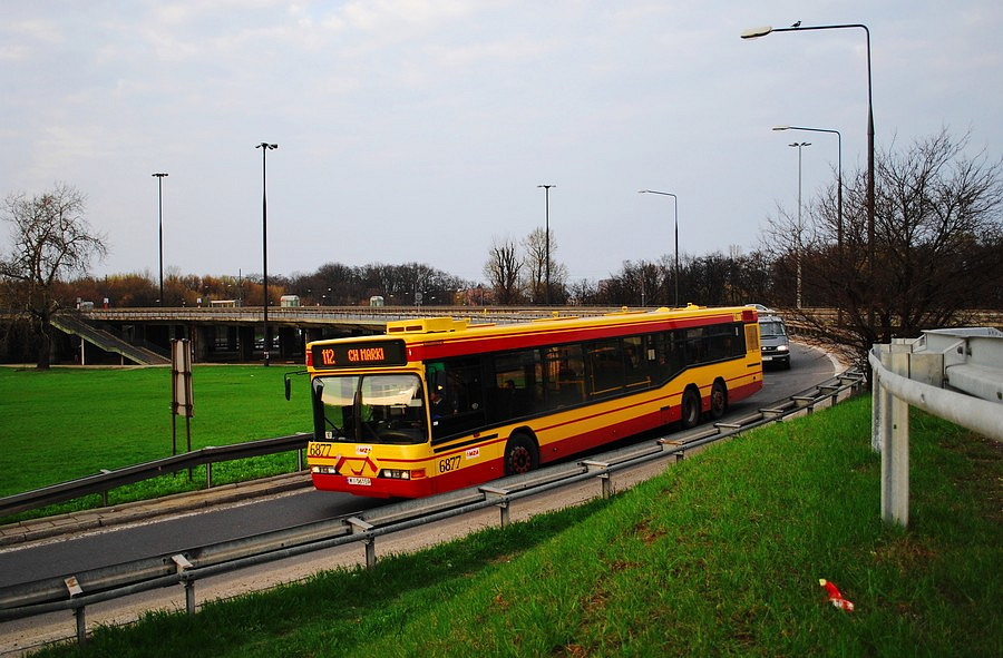 6877
Neoplan N4020td prod. 1998. 
Słowa kluczowe: N4020 6877 112 Słowackiego