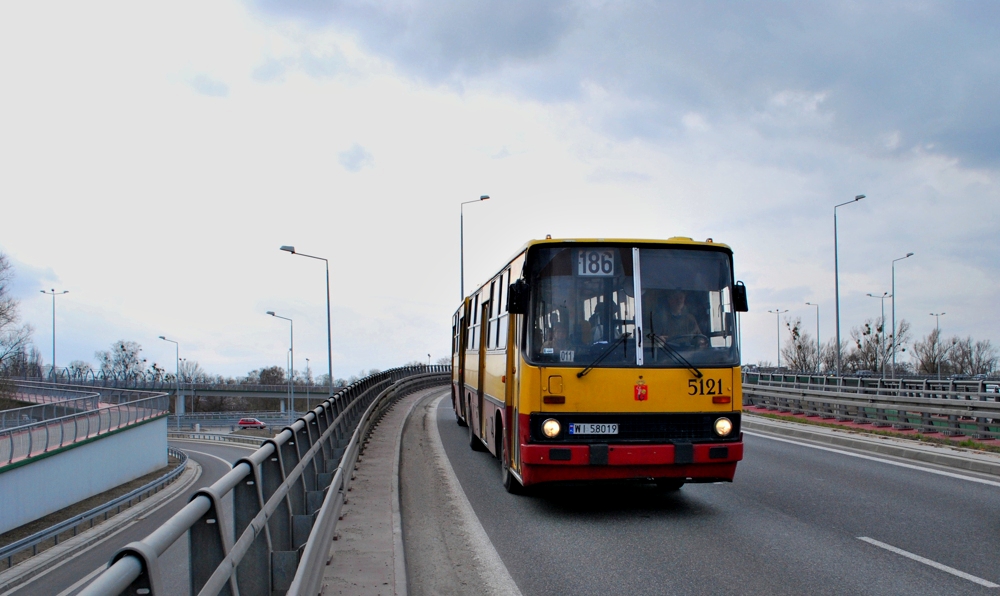 5121
Ikarus 280.58 prod. 1991 [RABA D2156/220KM].
Słowa kluczowe: IK280 5121 186 AlejaPrymasaTysiąclecia