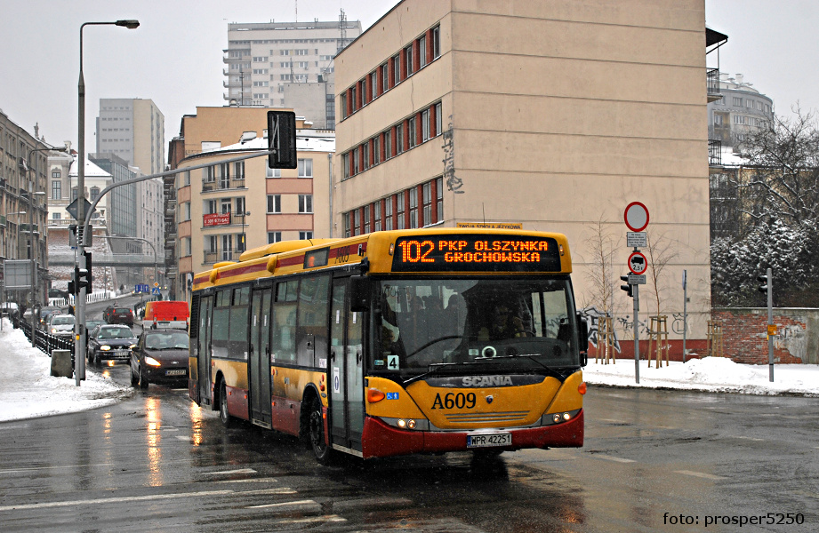 A609
Scania CN280UB OmniCity prod. 2011.

Słowa kluczowe: CN280UB OmniCity A609 102 Tamka