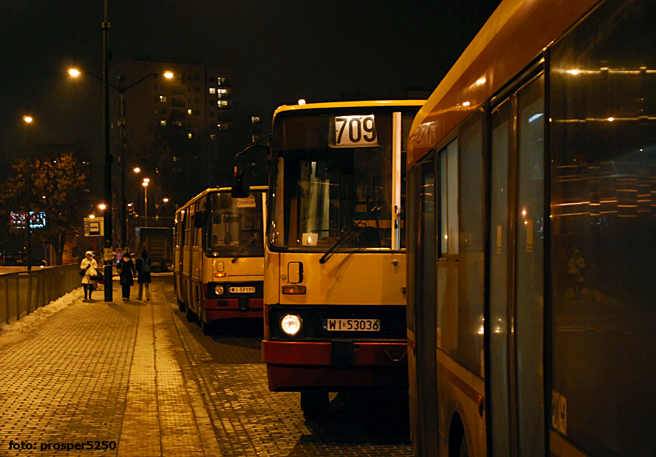 2306
Ikarus 280.26 prod. 1990.
Ten ostatni.
Słowa kluczowe: IK280 2306 PT MetroWilanowska