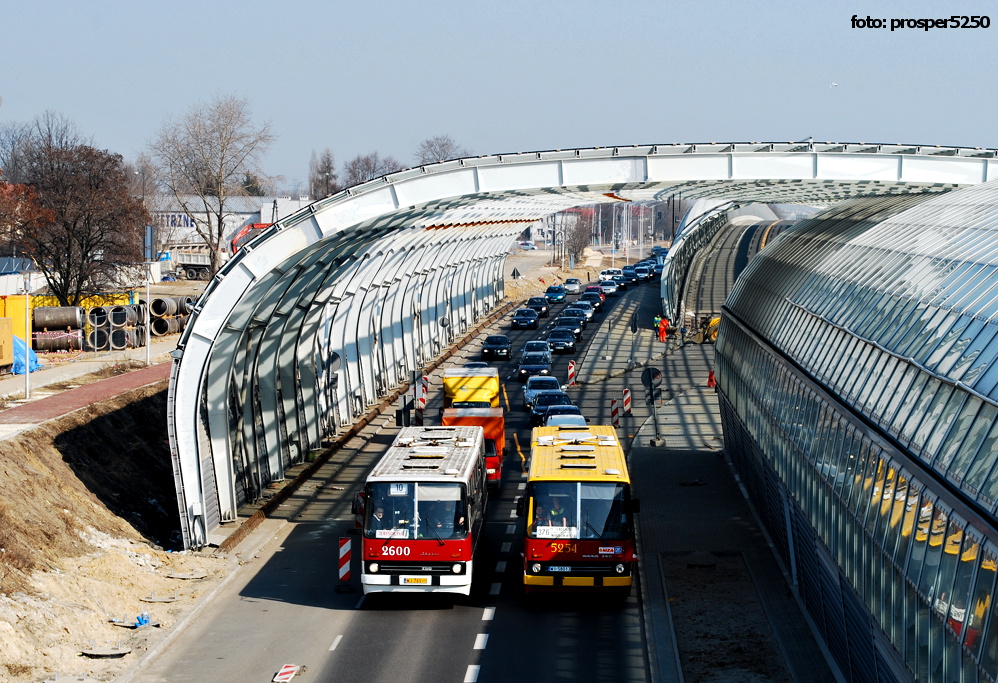 2600
Ikarus 280.26 prod. 1987. 
 
Słowa kluczowe: IK280 2600 5254 KMKM Torunska XlecieTWB