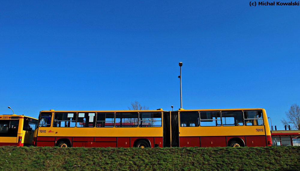 5202
Ikarus 280.37T prod. 1992.

"Stalowa" rakieta prawie już w Niebie. Ostatnie dni kursowania.
Słowa kluczowe: IK280 5202 5250 511 MetroMarymont