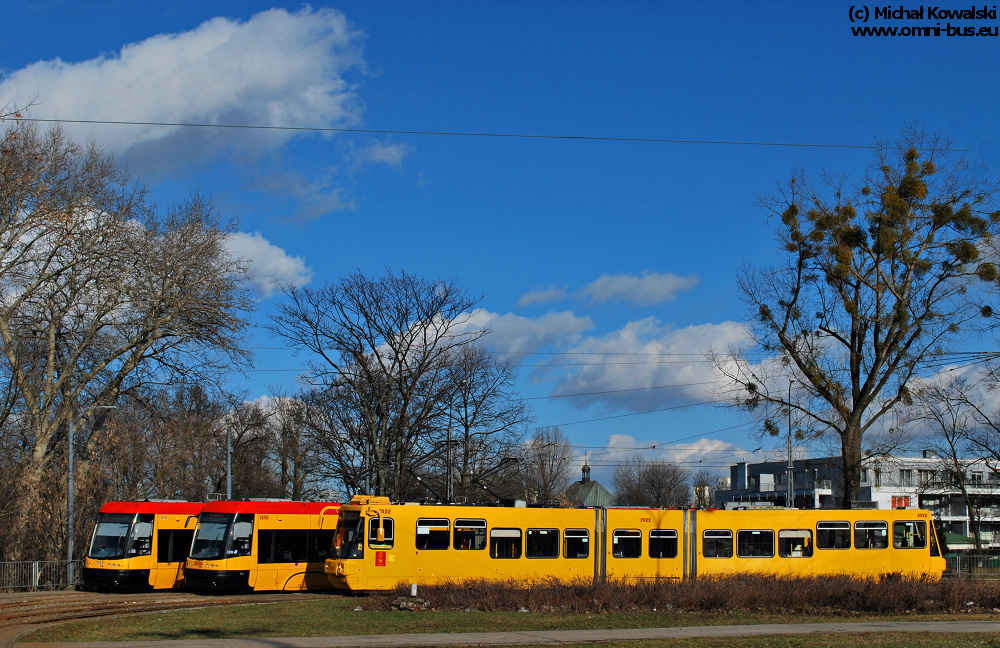 3022
Konstal 116Na/1 prod. 1999.

Na galerii fejsbukowej dla porównania zdjęcie na którym u-boota zastąpiło akwarium.

 [url=https://www.facebook.com/Omni.bus.warszawa/photos/a.371651996309619.1073741825.117508931723928/371731902968295/?type=3&theater]TUTAJ[/url]
Słowa kluczowe: 116Na 3022 27 MetroMarymont