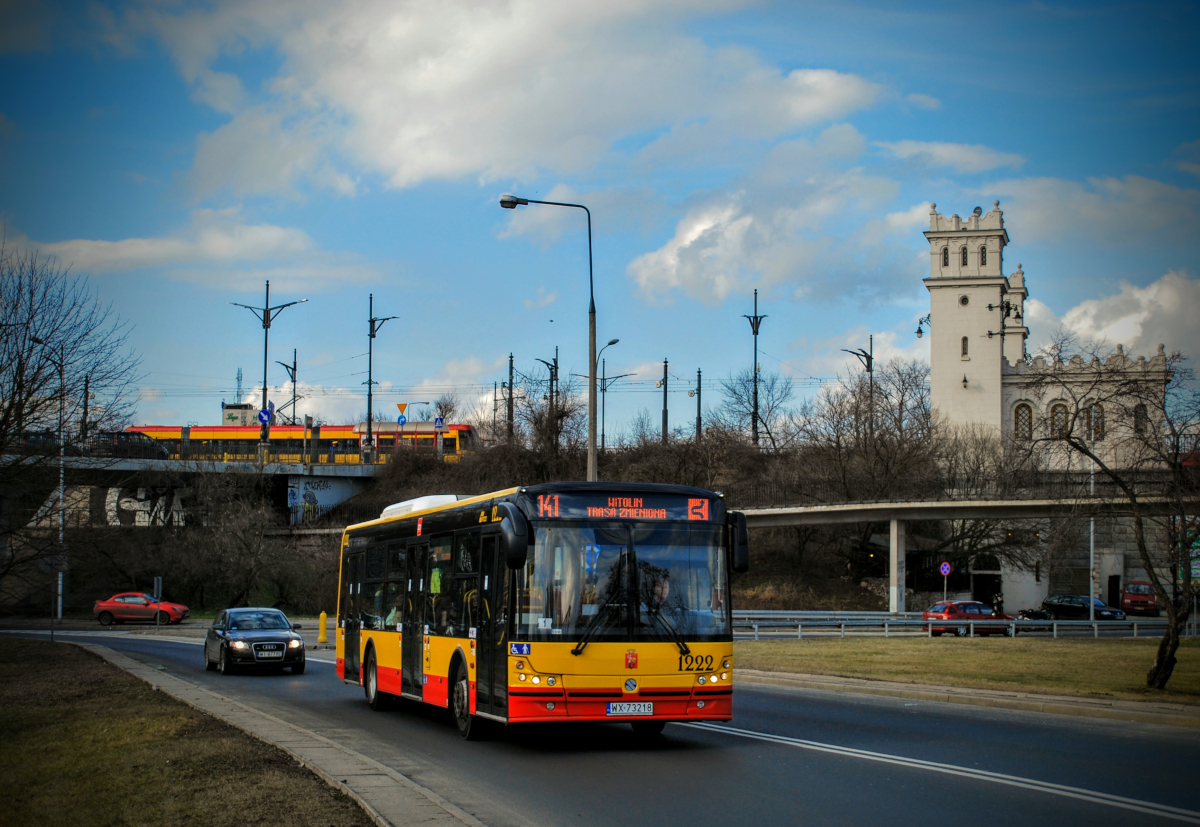 1222
Solbus SM12 (12) prod. 2012.

Objazd w wyniku remontu estakad mostu Łazienkowskiego (który rok później częściowo spłonął).

Słowa kluczowe: SM12 1222 141 Wioślarska