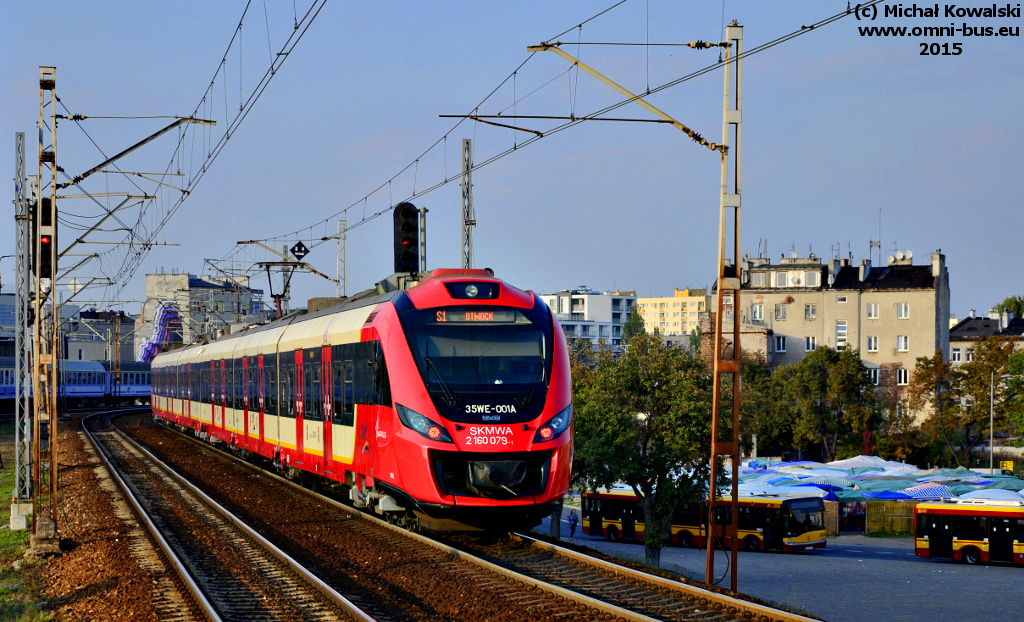 35WE-001
Newag 35WE Impuls prod. 2012.

Kolej, metro, autobusy, tramwaje. Wszystko to jest tu "pod ręką". No i Stadion Narodowy.

Fajne miejsce.
Słowa kluczowe: 35WE 35WE-001 S1 Warszawa-Stadion