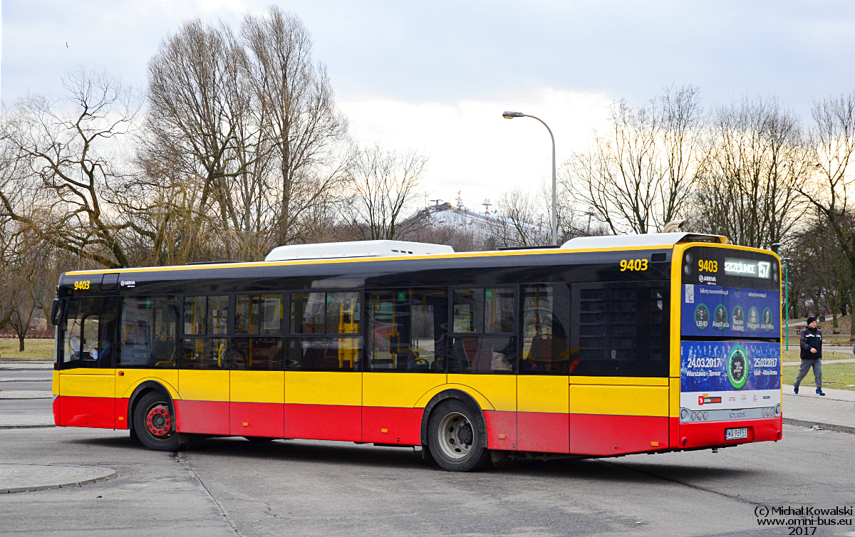 9403
Solaris Urbino 12 Hybrid prod. 2016. 

Hybryda bez śmiesznych i zawsze martwych dachowych wentylatorów akumulatorowych, jak w starszych egzemplarzach.
W tle Górka Szczęśliwicka jeszcze ze śniegiem.
Słowa kluczowe: SU12H 9403 157 Szczęśliwice