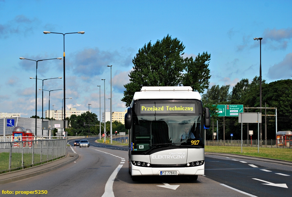 927
Solaris Urbino 8,9 LE Electric prod. 2012. Wóz niby "woroniczański", ale garażuje głównie na ORT. Pozdrowienia dla kierowcy! Szacunek!
Słowa kluczowe: SU8,9LE Electric 927 222 Słowackiego