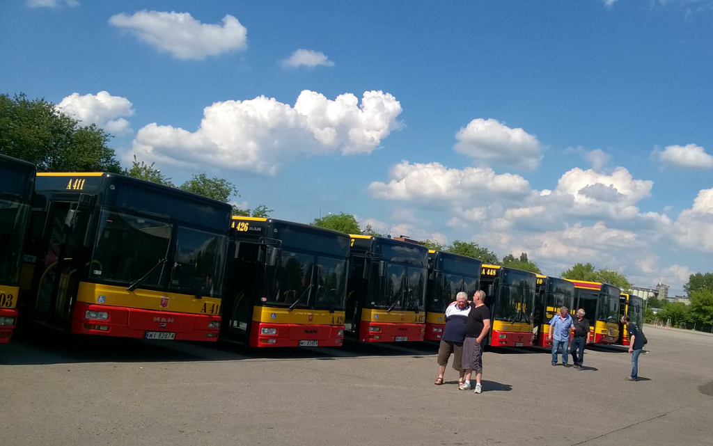 Michalczewski Płochocińska
Beer&Grill u Michalczewskiego czyli "Ostatnia Wieczerza" w bazie na Płochocińskiej.

Aczkolwiek niejeden kiero nadal tu będzie pracować - Arriva rozdaje ulotki przed bramą i zaprasza do pracy.

Fot. Lenka


Słowa kluczowe: ITS Płochocińska