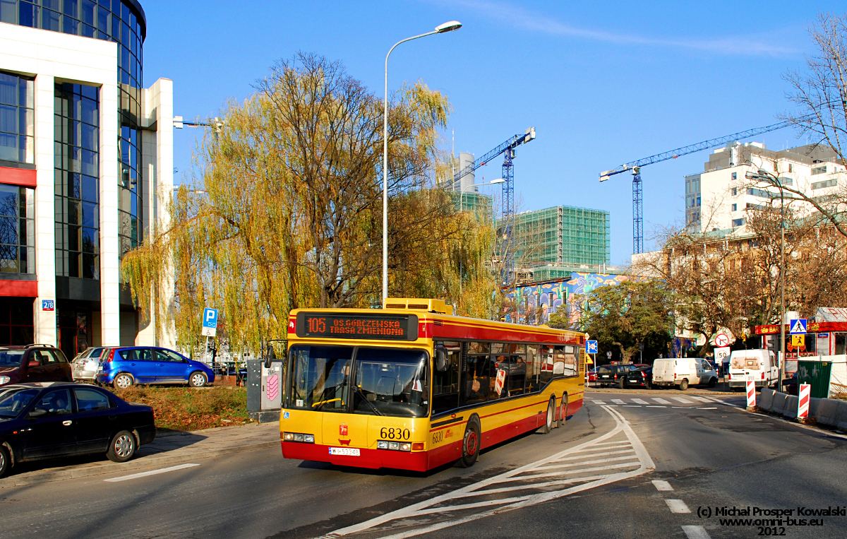 6830
Neoplan N4020td prod. 1998.

Tu na objeździe podczas budowy M2.
Słowa kluczowe: N4020 6830 105 Kasprzaka