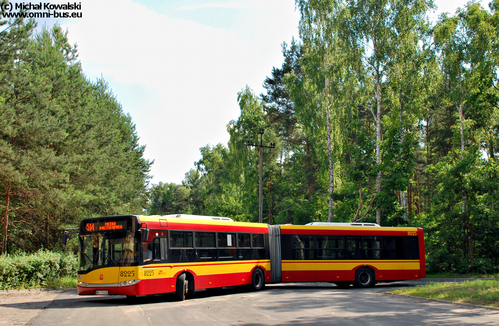 8225
Solaris Urbino 18 prod. 2005.

Serwisowany oczywiście regularnie przez BTS.

Pozdrowienia dla kierowcy!
Słowa kluczowe: SU18 8225 514 WolaGrzybowska